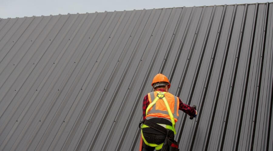 Professional residential roofers in Wolf Lake, IL
